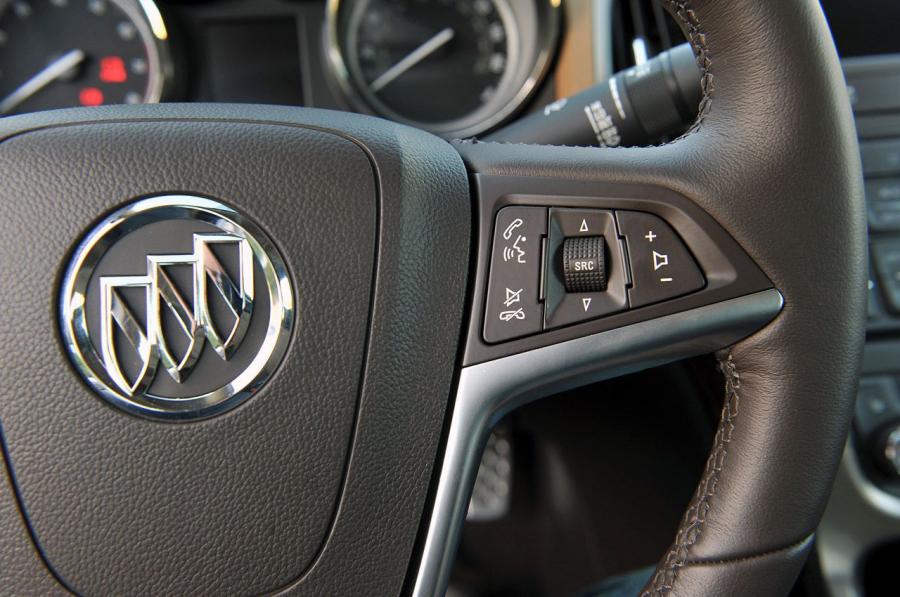  Buick Verano Turbo 2013 года  (фото 55 из 128)